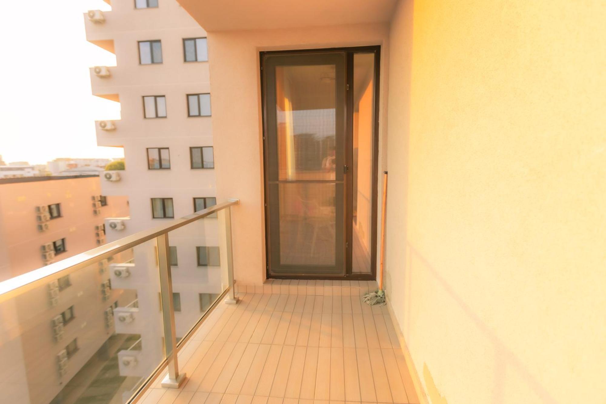 Sunset Apartment - Central Apt With Rooftop Garden Bucureşti Eksteriør bilde